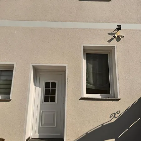 Appartement Zimmervermietung Donea *